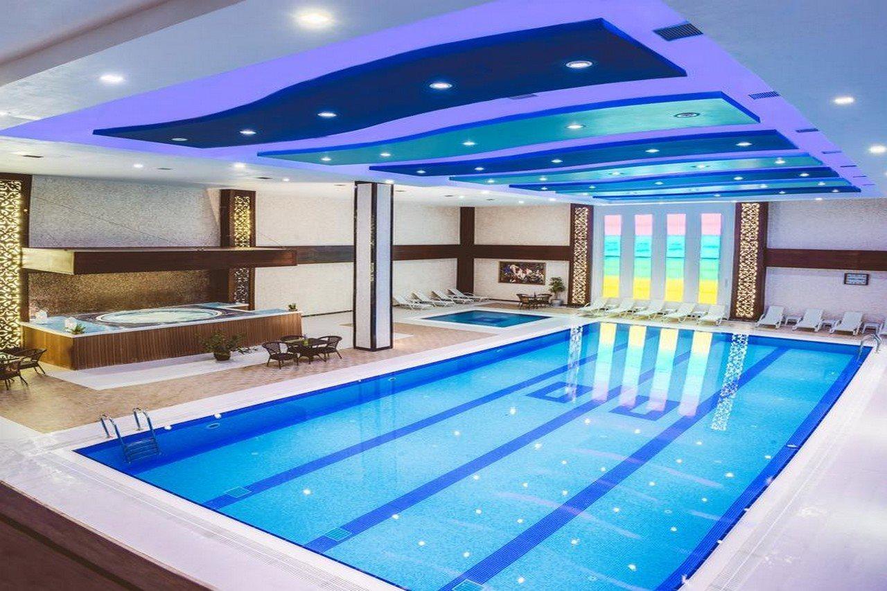 Ramada By Wyndham - Sulaymaniyah Salim Street Hotel Buitenkant foto