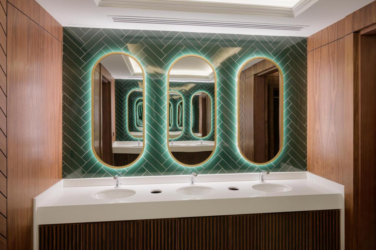 Ramada By Wyndham - Sulaymaniyah Salim Street Hotel Buitenkant foto