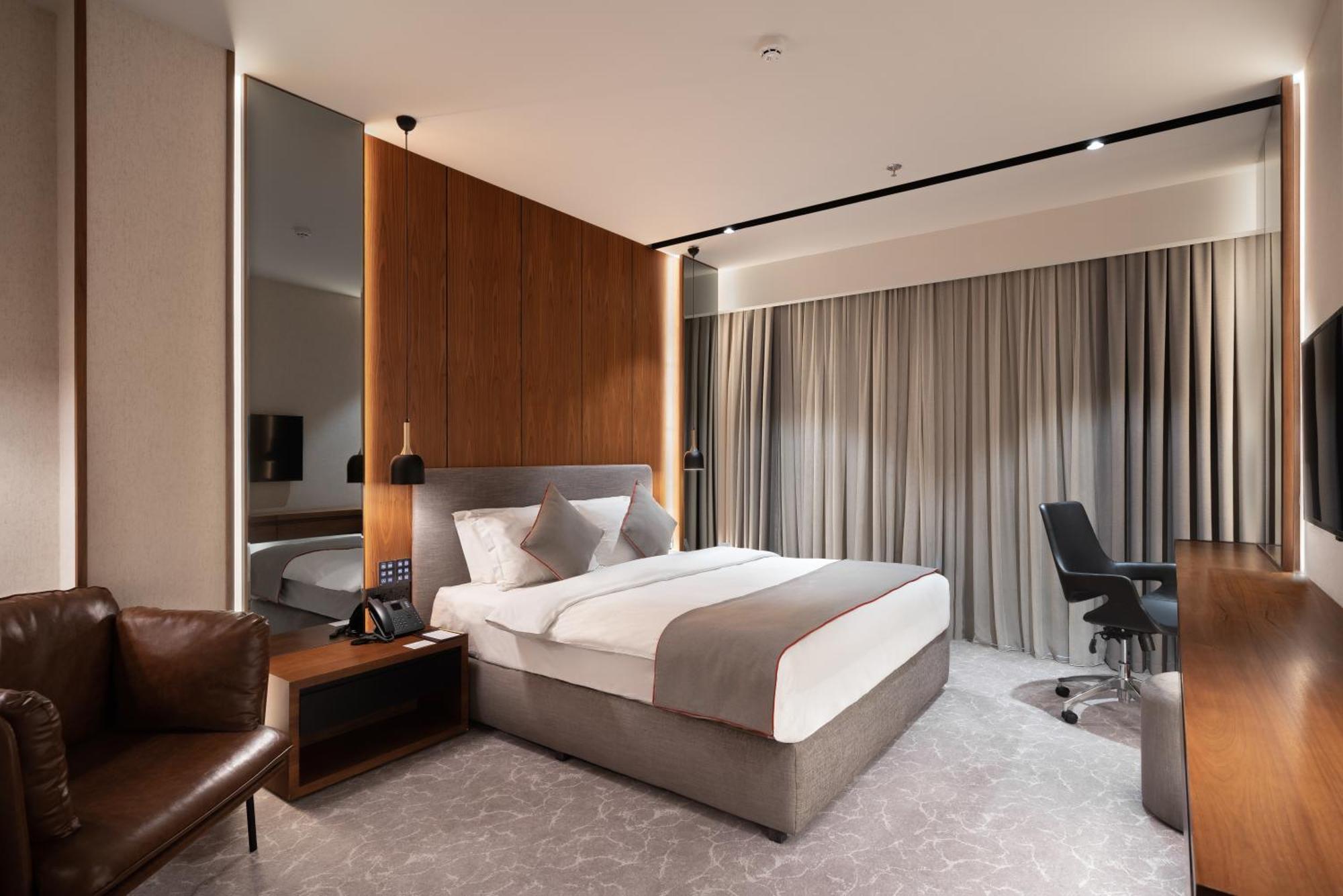 Ramada By Wyndham - Sulaymaniyah Salim Street Hotel Buitenkant foto