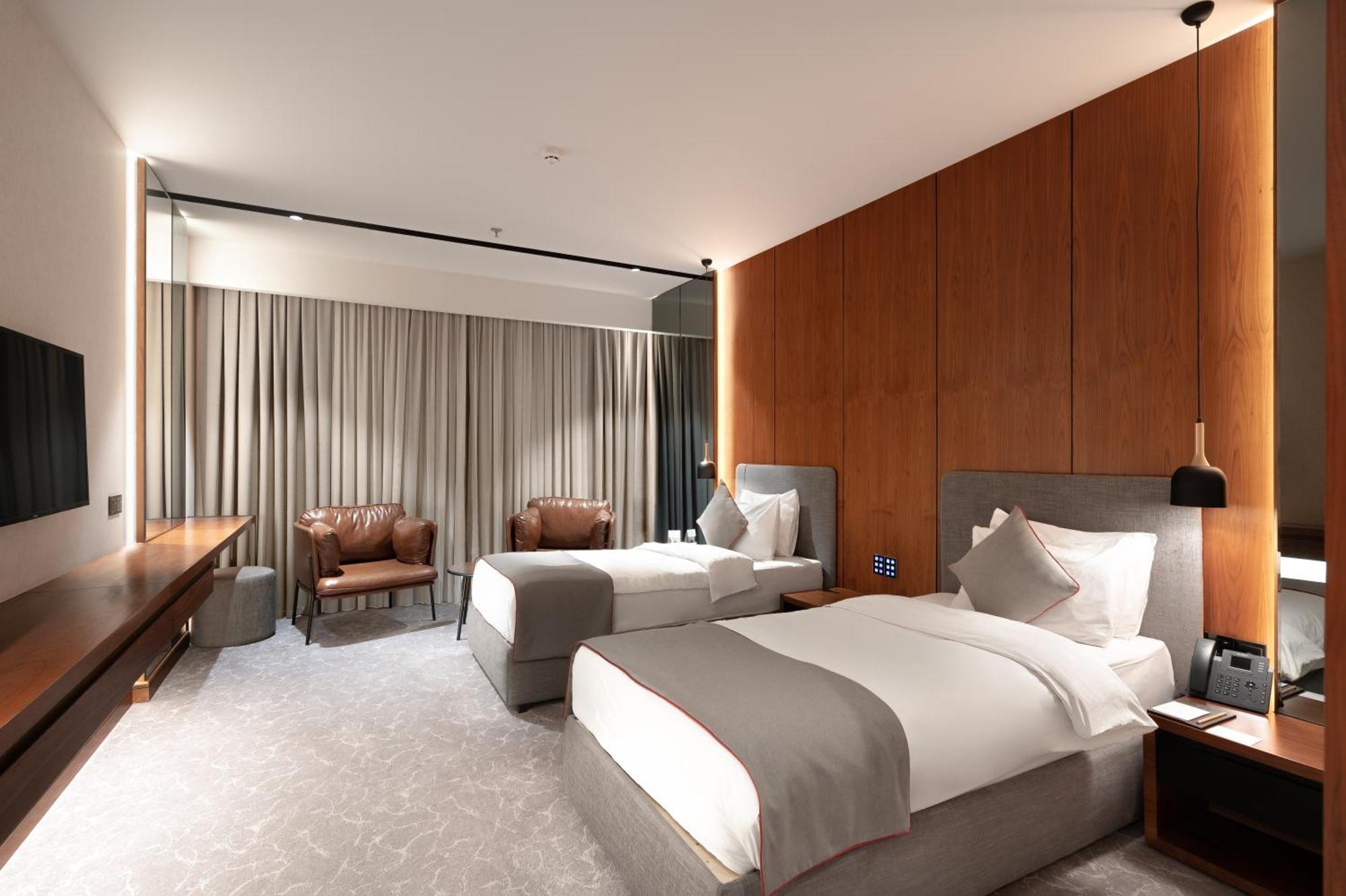 Ramada By Wyndham - Sulaymaniyah Salim Street Hotel Buitenkant foto