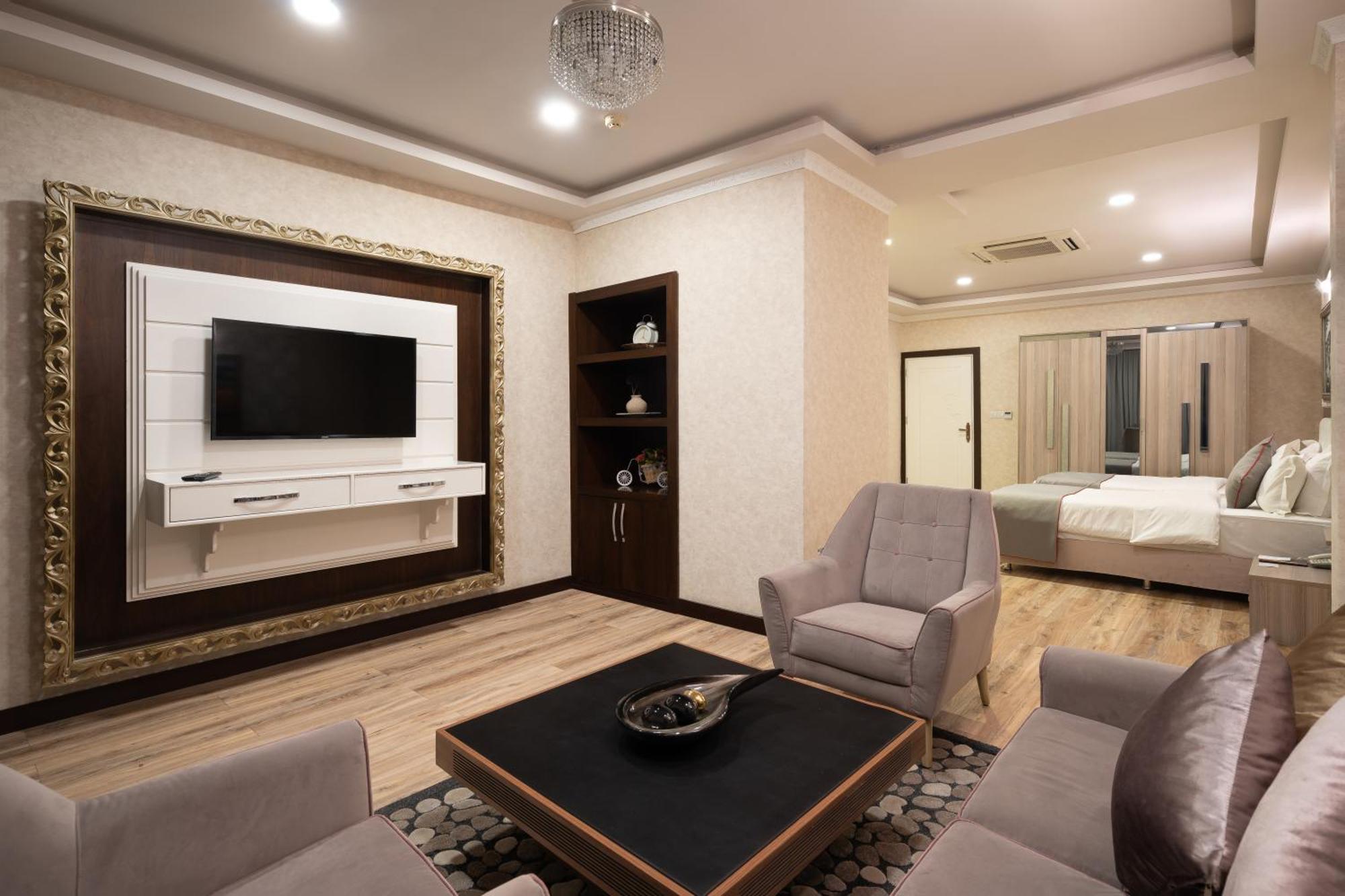 Ramada By Wyndham - Sulaymaniyah Salim Street Hotel Buitenkant foto