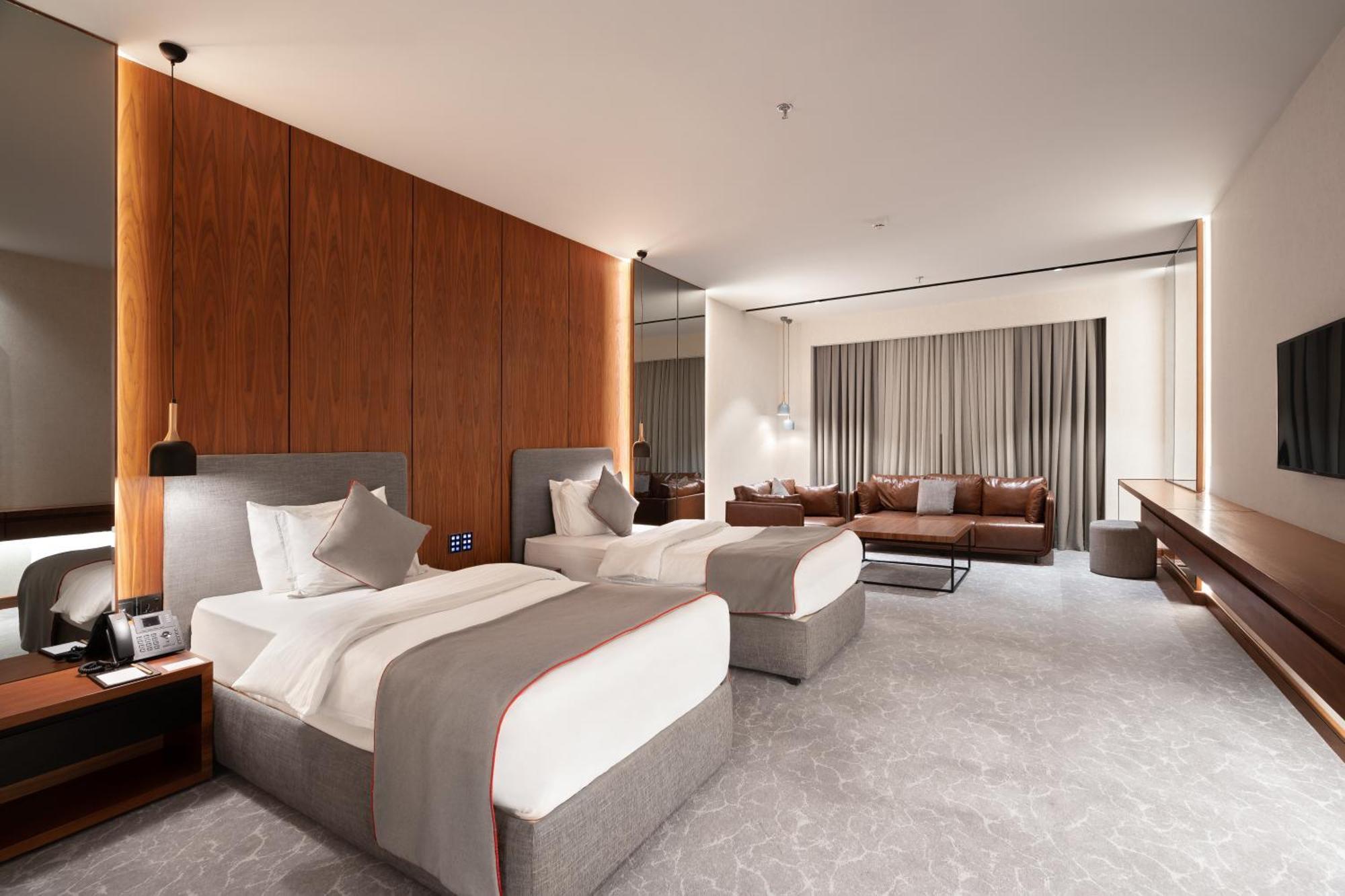 Ramada By Wyndham - Sulaymaniyah Salim Street Hotel Buitenkant foto