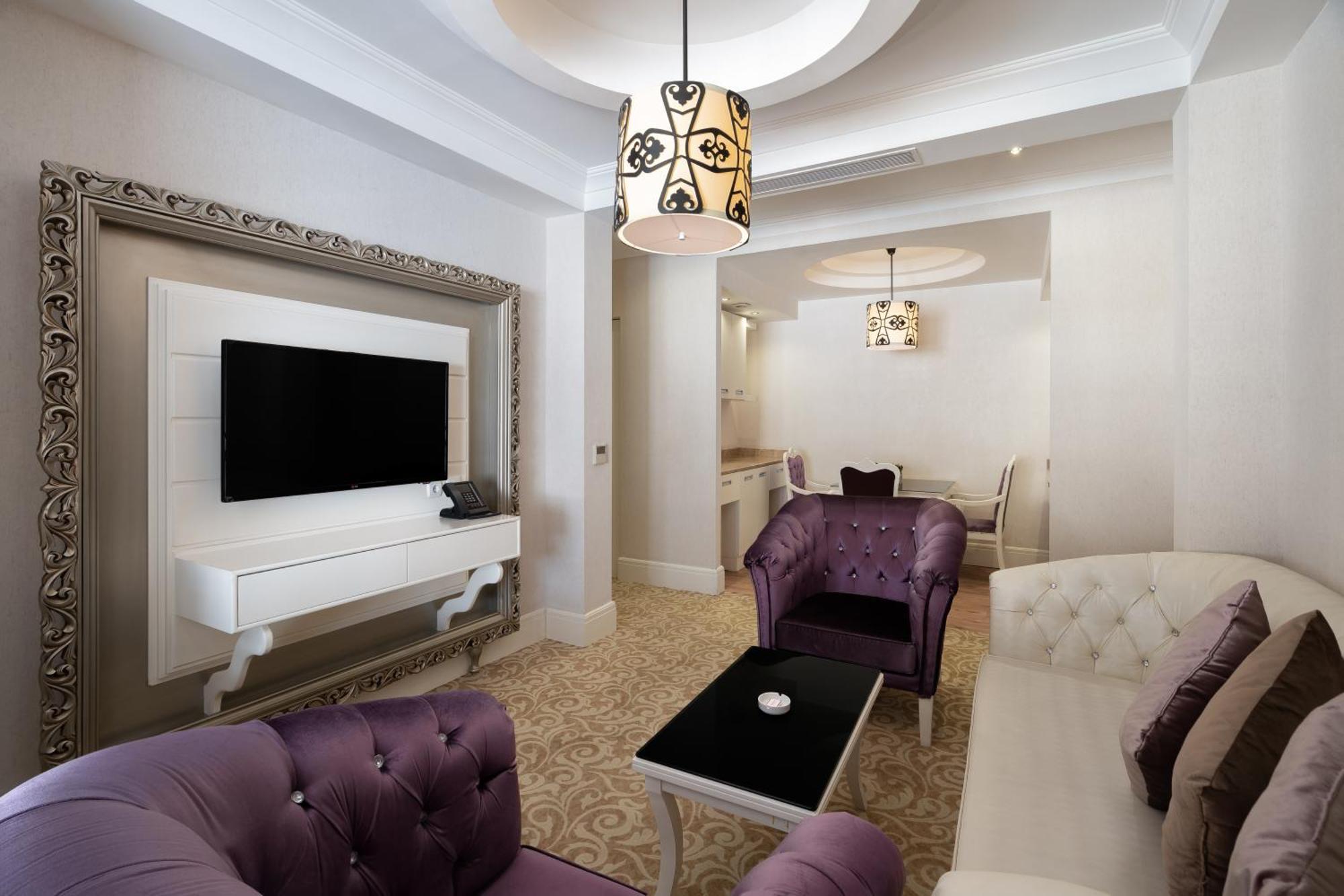 Ramada By Wyndham - Sulaymaniyah Salim Street Hotel Buitenkant foto