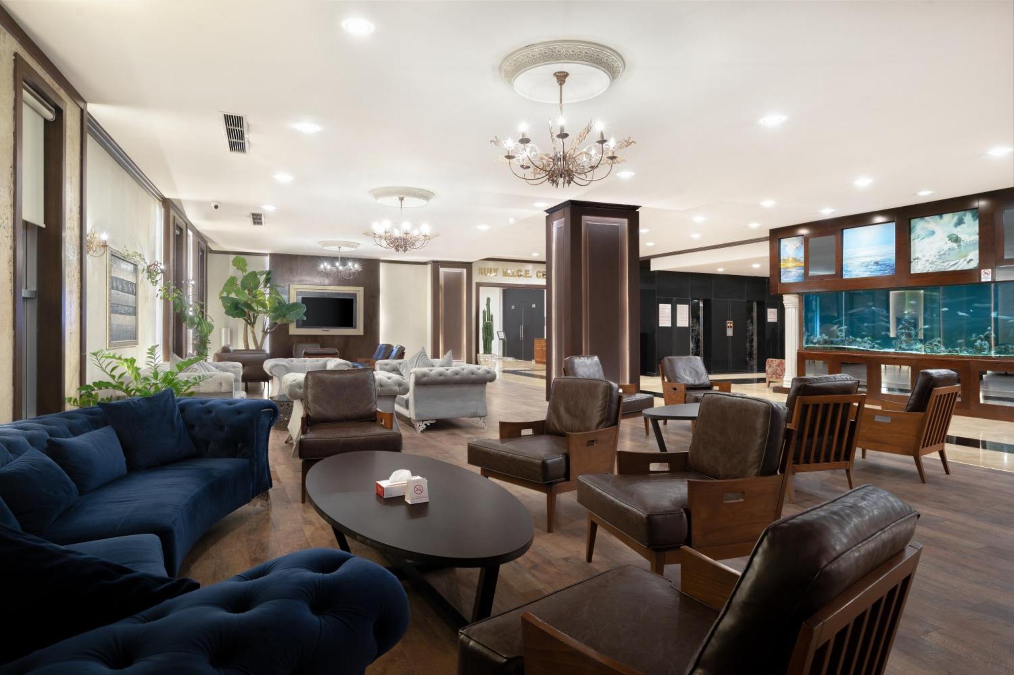 Ramada By Wyndham - Sulaymaniyah Salim Street Hotel Buitenkant foto
